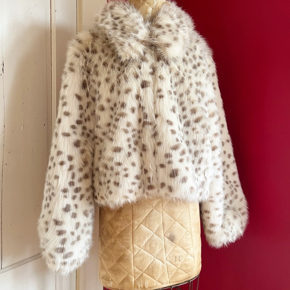 Kate Spade New York White & Brown Spotted Faux Fur Cropped Teddy Coat Jacket XL